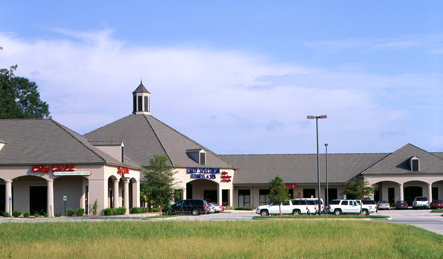 Image of Carriage Crossing Retail Center. Design by Cockfield Jackson Architects.