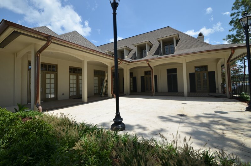 Exterior image of an LSU sorority house renovated by Cockfield Jackson Architects.