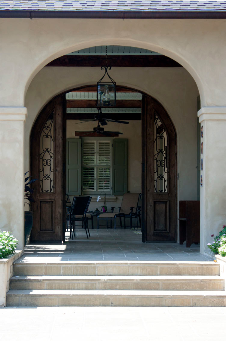Image of house built in the Spanish Courtyard architectural style. Designed by Cockfield Jackson Architects.